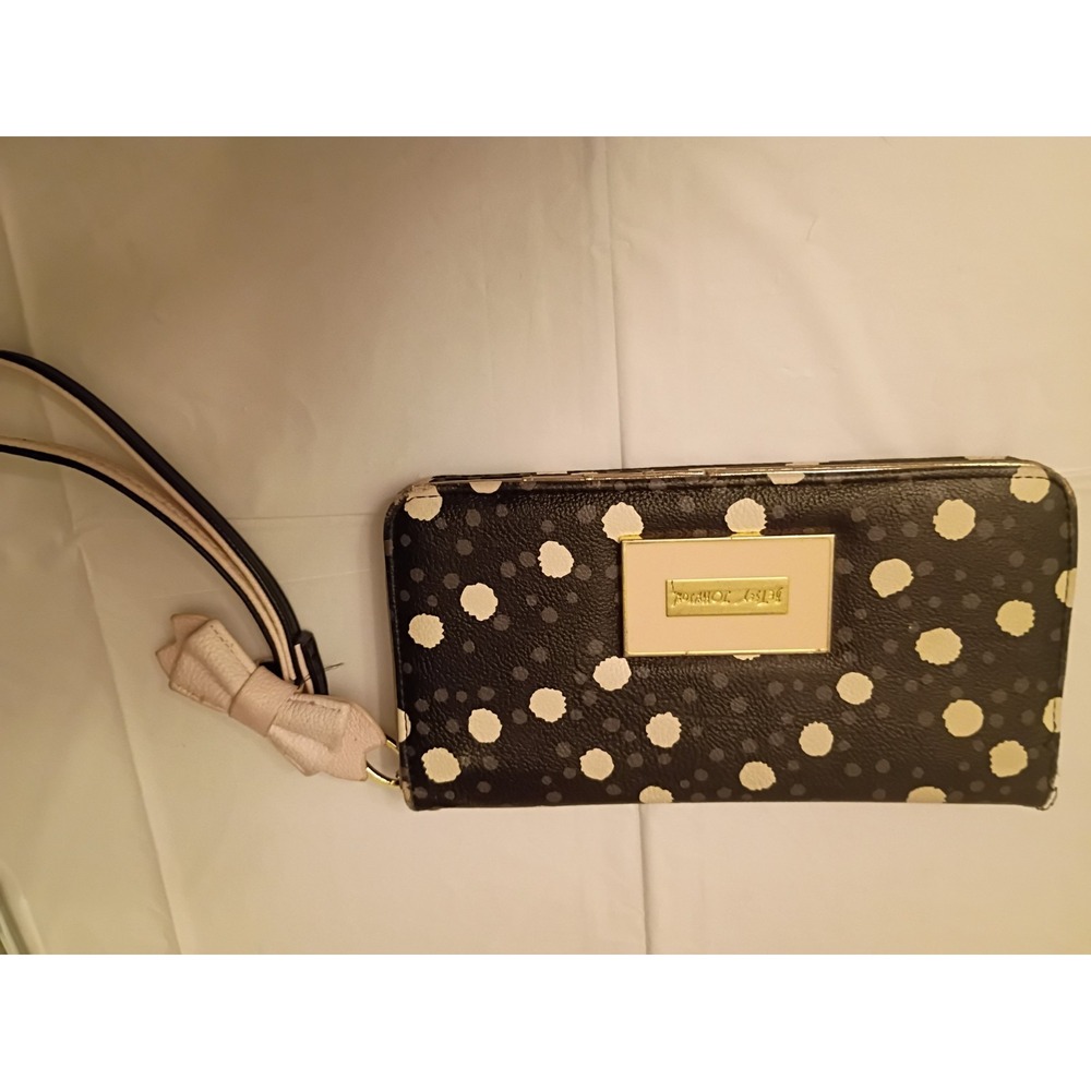 GUC Pink And Black And White Betsey Johnson Wallet/wristlet Purse